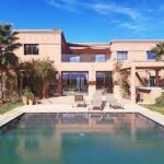 Propriété de Prestige: Villa à Vendre dans un Cadre Enchanteur